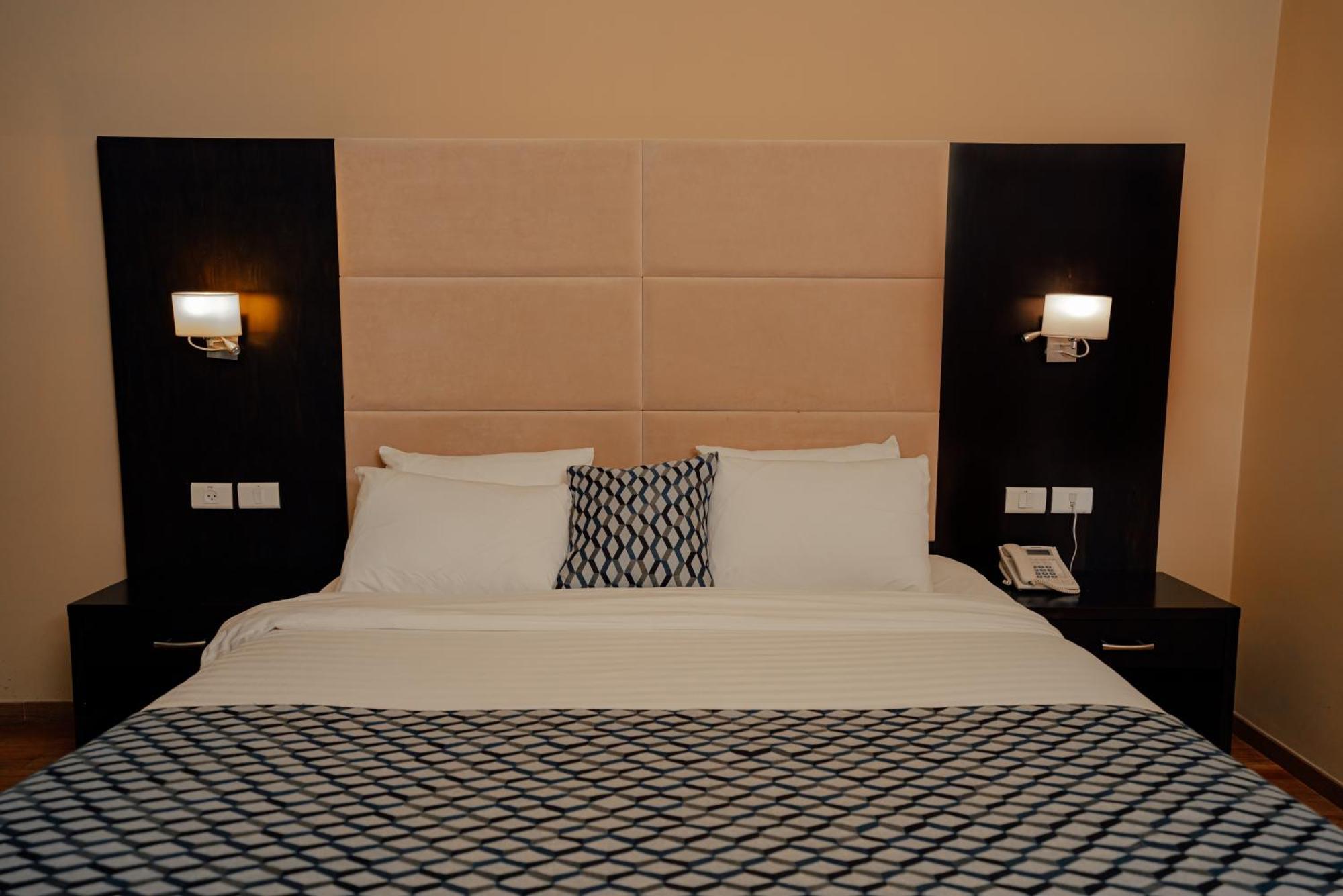 Carmel Hotel Рамалла Экстерьер фото